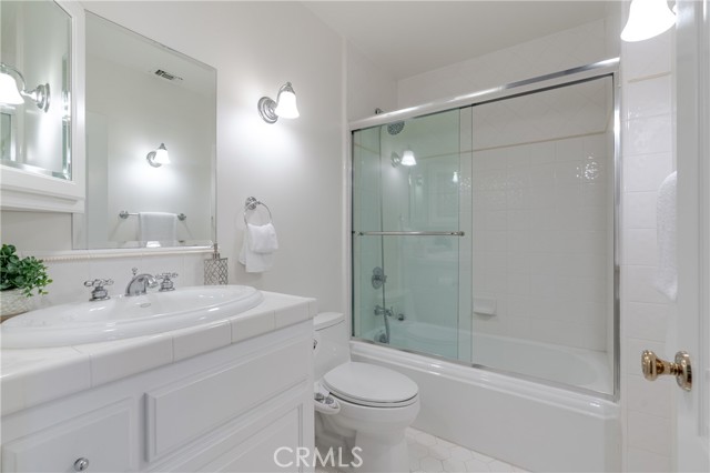 1354 Bedford Road, San Marino CA: https://media.crmls.org/medias/cbd6ffc0-0a7c-459f-9b3b-df7a706fa4f0.jpg