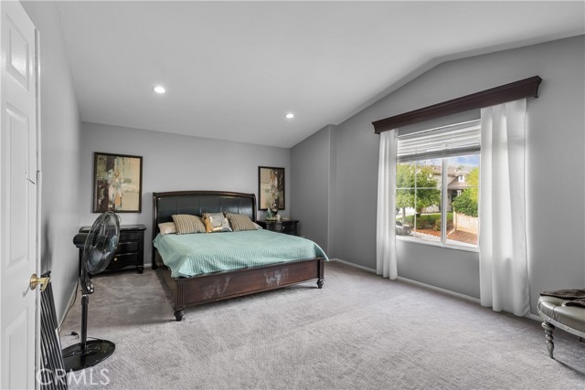 Detail Gallery Image 21 of 40 For 26426 Cardinal Dr, Canyon Country,  CA 91387 - 5 Beds | 4 Baths