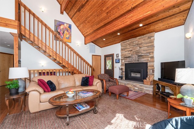 7134 Snyder Ridge Road, Mariposa CA: https://media.crmls.org/medias/cbd75909-9e17-4a1e-85f7-eab6ea509205.jpg