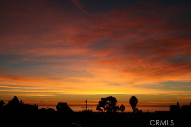 513 Juanita Avenue, Redondo Beach, California 90277, 3 Bedrooms Bedrooms, ,2 BathroomsBathrooms,Residential,Sold,Juanita,SB13146533