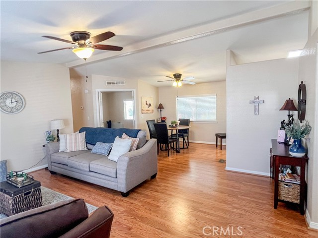 Detail Gallery Image 11 of 33 For 3500 3500 Buchanan #103,  Riverside,  CA 92503 - 3 Beds | 2 Baths