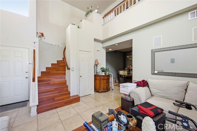 Detail Gallery Image 8 of 26 For 2131 Almeria St #102,  Corona,  CA 92879 - 3 Beds | 2/1 Baths