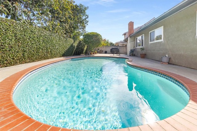 Detail Gallery Image 38 of 47 For 2909 S Rita Way, Santa Ana,  CA 92704 - 6 Beds | 4 Baths