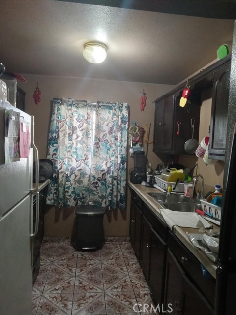1300 E 71st Street #3, Los Angeles, CA, 90001 1300 E 71st Street #3, Los Angeles, CA, 90001