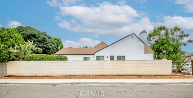 6409 Heatherwood Drive, Jurupa Valley CA: https://media.crmls.org/medias/cbd93b1e-3957-47e9-9f83-51bad9c7eec7.jpg