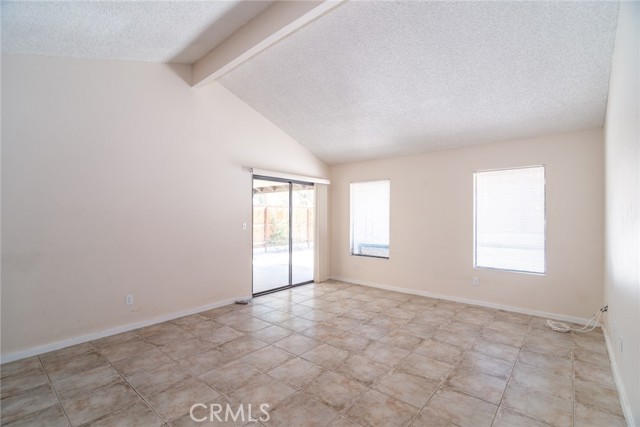 66320 Avenida Barona, Desert Hot Springs CA: https://media.crmls.org/medias/cbd973d4-0ca3-41dc-8905-0520670fd73e.jpg