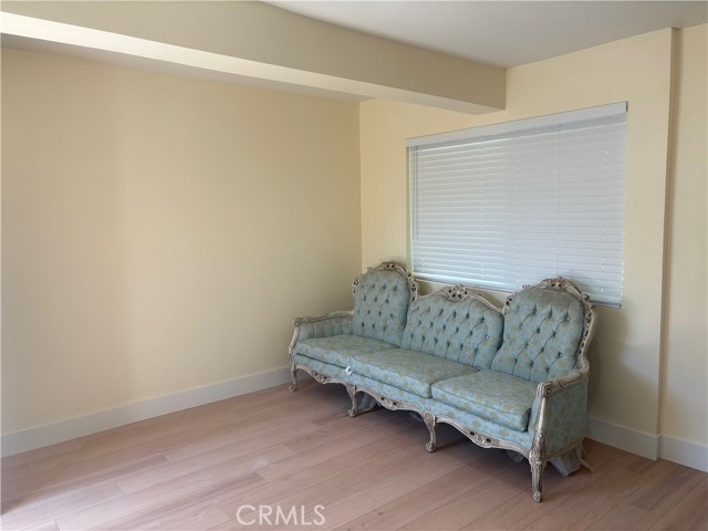 23337 Hartland Street, West Hills CA: https://media.crmls.org/medias/cbdabc95-09a5-4dcc-8412-b6253de288e6.jpg