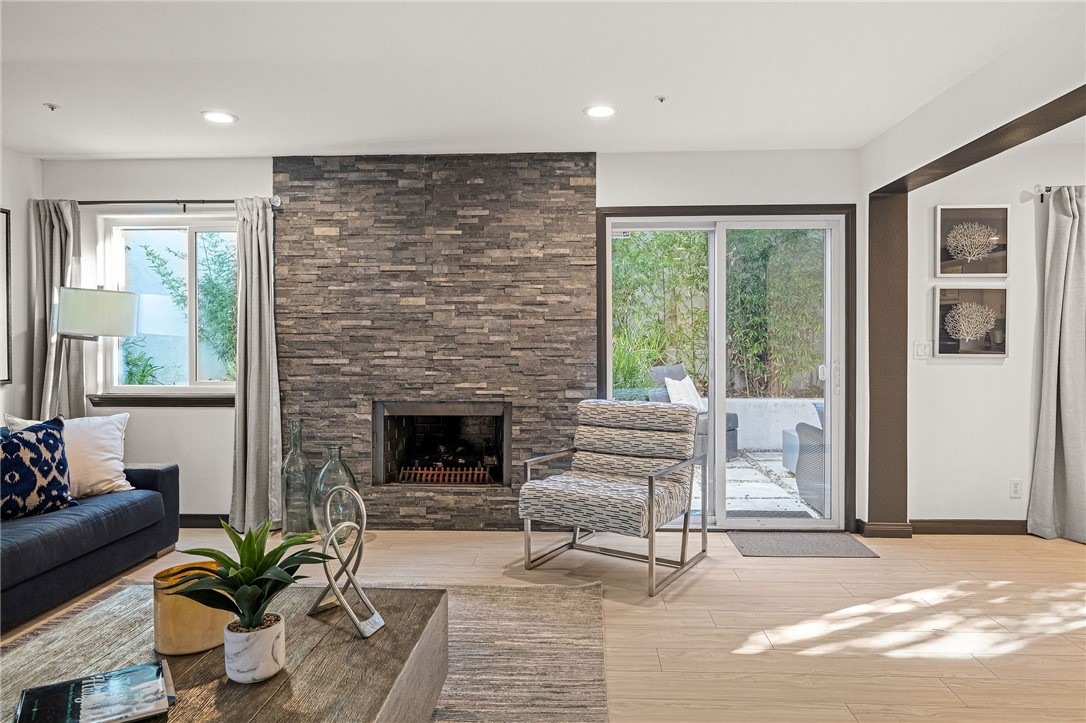 Contemporary Stone wall with fireplace