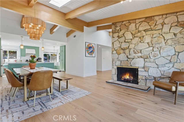 Detail Gallery Image 10 of 38 For 5618 Wilhelmina Ave, Woodland Hills,  CA 91367 - 3 Beds | 2/1 Baths