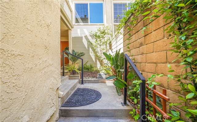 26005 Andrea Court, Mission Viejo CA: https://media.crmls.org/medias/cbdbdfc3-520a-4093-9cf6-e40c637683cf.jpg
