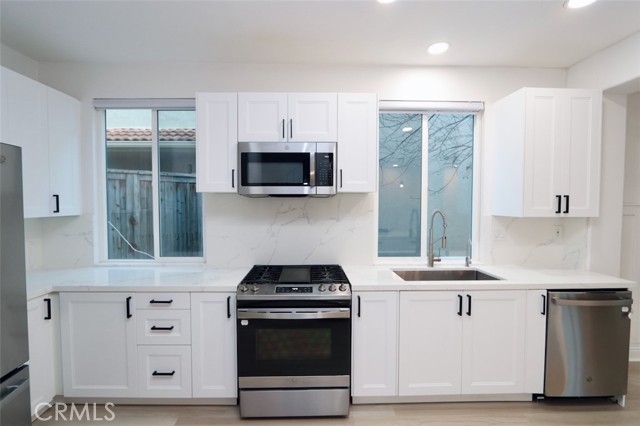 Detail Gallery Image 9 of 44 For 28 Hawaii, Aliso Viejo,  CA 92656 - 3 Beds | 2/1 Baths