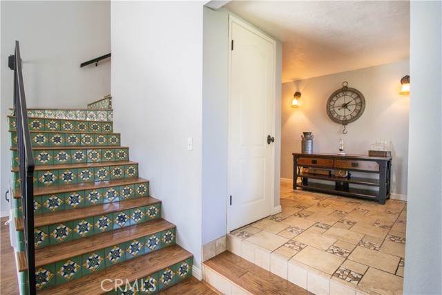 Detail Gallery Image 5 of 41 For 28846 Highway 190, Porterville,  CA 93257 - 3 Beds | 2/1 Baths