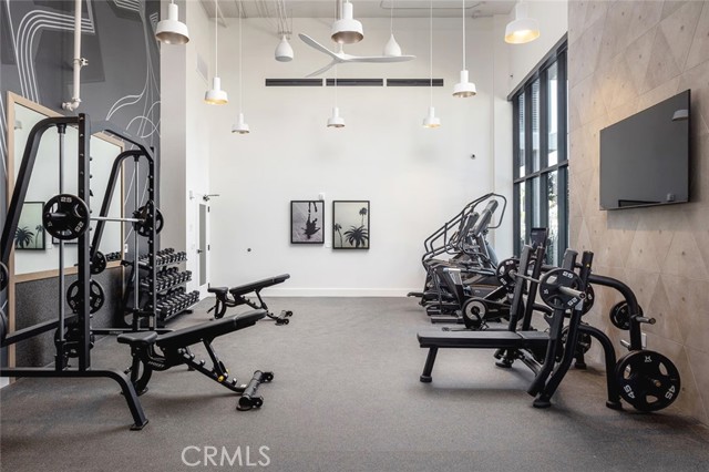 511 S Harbor, San Pedro CA: https://media.crmls.org/medias/cbdbef7a-f194-431f-9592-2baad9a75eab.jpg