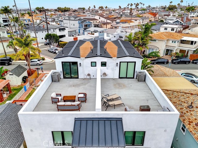 506 Clubhouse Avenue, Newport Beach CA: https://media.crmls.org/medias/cbdc4f38-34fa-4b90-9512-9d96179b2ee2.jpg
