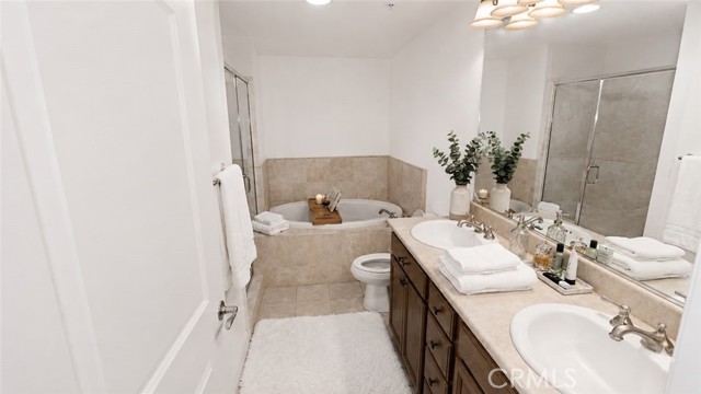 14343 Burbank Blvd., 305 photo 15