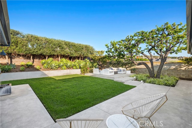 Detail Gallery Image 31 of 39 For 4000 Topside Ln, Corona Del Mar,  CA 92625 - 4 Beds | 2/1 Baths