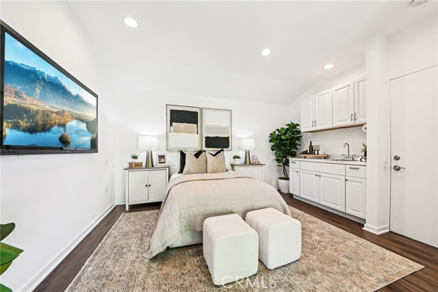 Detail Gallery Image 47 of 58 For 8454 Naylor Ave, Los Angeles,  CA 90045 - 3 Beds | 2 Baths