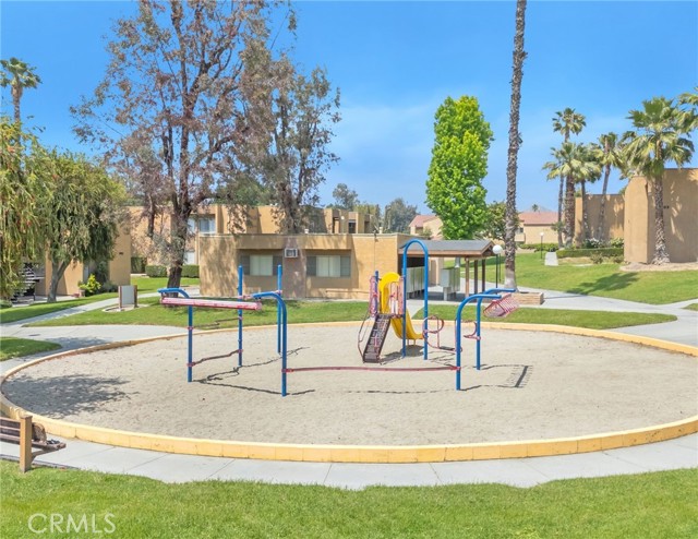 Detail Gallery Image 2 of 63 For 1066 N Orange St, Riverside,  CA 92501 - – Beds | – Baths