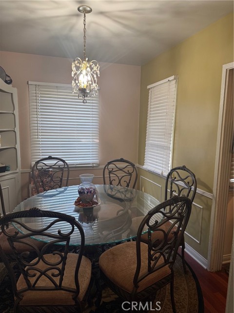 Detail Gallery Image 2 of 15 For 10600 Ruthelen, Los Angeles,  CA 90047 - 4 Beds | 1 Baths