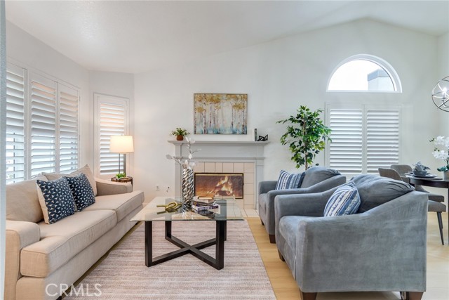 Detail Gallery Image 3 of 27 For 168 Whirlaway St, Perris,  CA 92571 - 2 Beds | 2 Baths