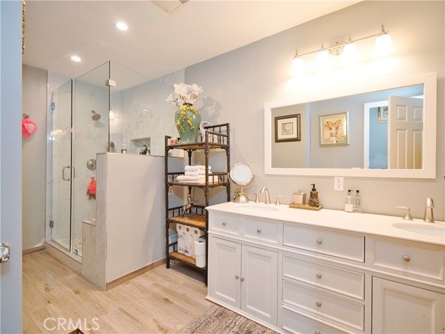 Detail Gallery Image 18 of 29 For 2085 Covington Ave, Simi Valley,  CA 93065 - 3 Beds | 2 Baths