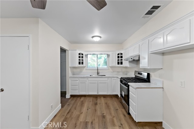 Image 4 of 17 For 2131 Pico Avenue