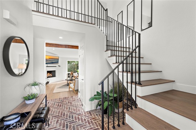 Detail Gallery Image 2 of 35 For 12628 Newport Ave, Tustin,  CA 92780 - 2 Beds | 2/1 Baths