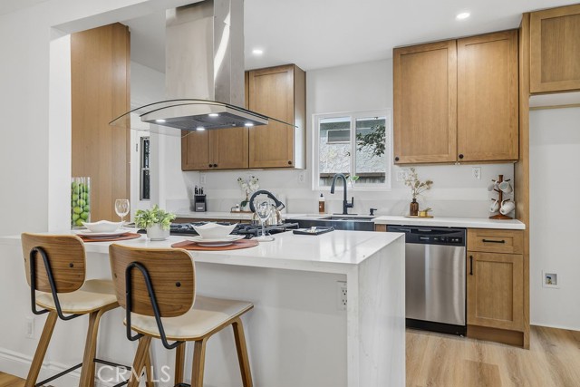 Detail Gallery Image 14 of 44 For 6119 Haas, Los Angeles,  CA 90047 - 3 Beds | 2/1 Baths