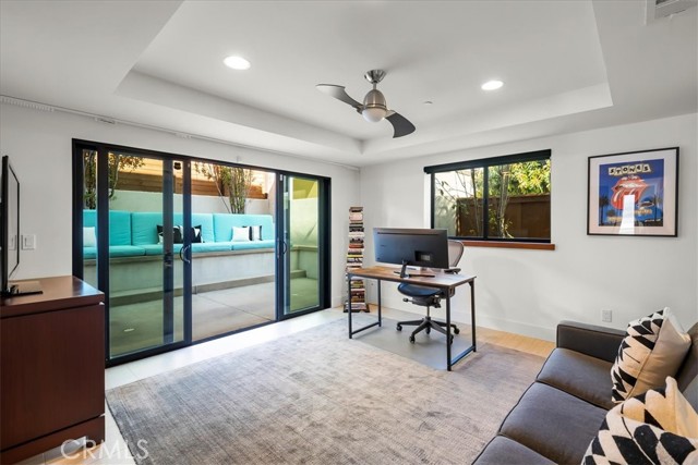 1032 6th, Hermosa Beach, California 90254, 4 Bedrooms Bedrooms, ,3 BathroomsBathrooms,Residential,Sold,6th,SB22136354