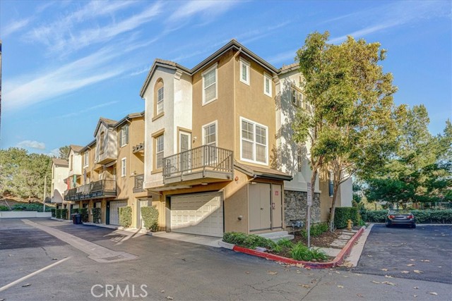 Detail Gallery Image 2 of 46 For 18 Kenilworth Ln #150,  Aliso Viejo,  CA 92656 - 3 Beds | 2/1 Baths