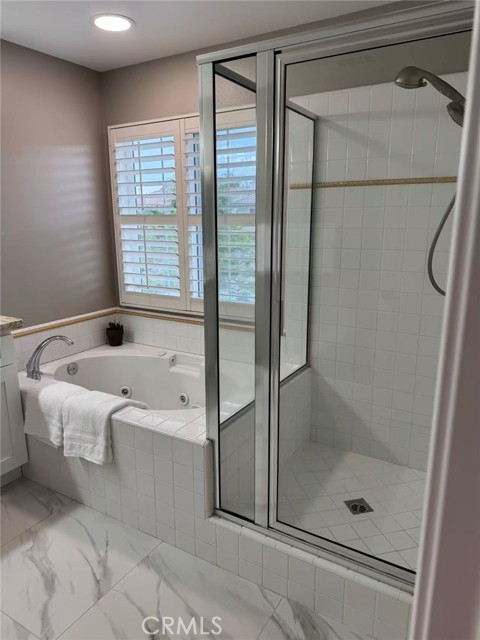 11 Asbury, Irvine CA: https://media.crmls.org/medias/cbe7f355-952a-48be-b0b9-e0940e94e302.jpg