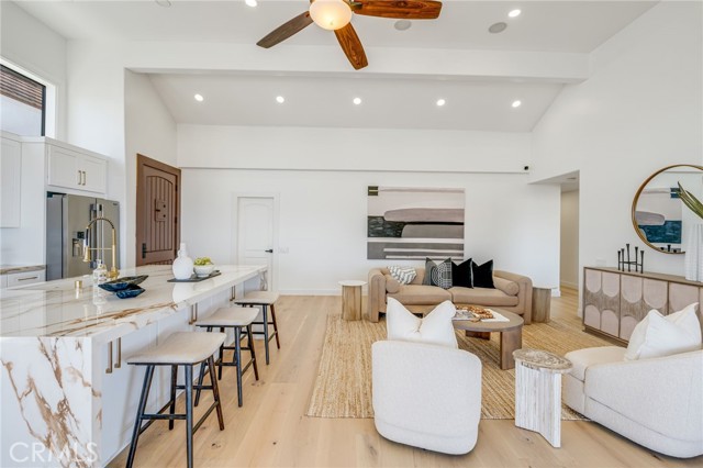 Detail Gallery Image 13 of 29 For 7655 Caminito Avola, La Jolla,  CA 92037 - 4 Beds | 2/1 Baths