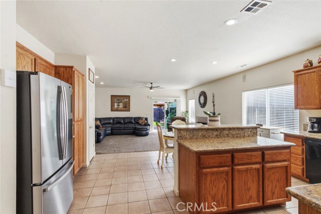 Detail Gallery Image 11 of 37 For 2408 Snapdragon Ct, Modesto,  CA 95355 - 3 Beds | 2 Baths