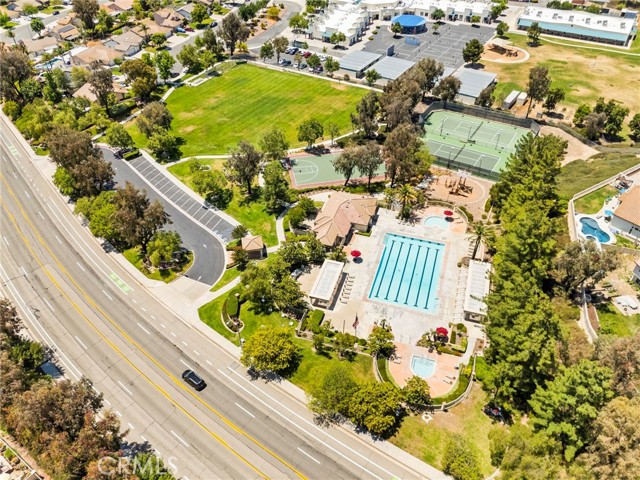 32211 Camino Nunez, Temecula CA: https://media.crmls.org/medias/cbe8ab84-b16a-4ae3-abeb-ae3505e6bc40.jpg