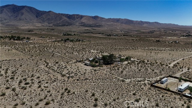 Detail Gallery Image 2 of 10 For 753 Yucca St, Lucerne Valley,  CA 92356 - – Beds | – Baths