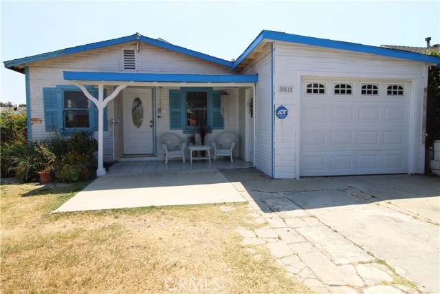 20512 Berendo Avenue, Torrance CA: https://media.crmls.org/medias/cbe8f43e-c7af-4b8e-adfb-3da025c4b613.jpg