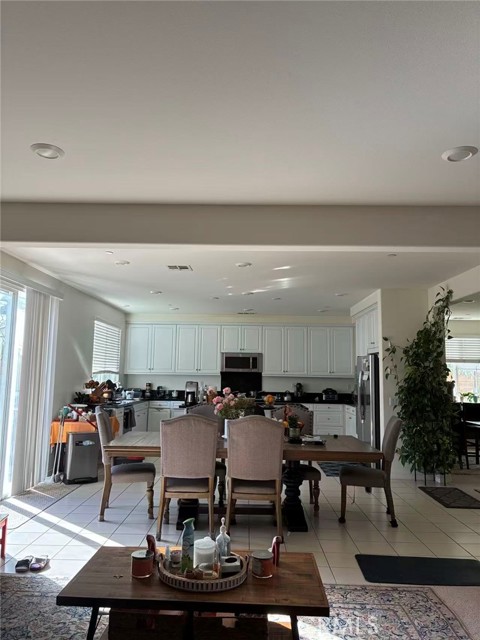 Detail Gallery Image 2 of 7 For 13223 Stanton, Rancho Cucamonga,  CA 91739 - 5 Beds | 3 Baths