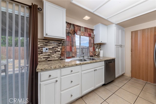 Detail Gallery Image 9 of 22 For 1951 E Washington Ave, San Jacinto,  CA 92583 - 2 Beds | 2 Baths