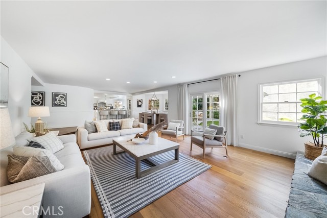 Detail Gallery Image 10 of 64 For 26361 Sorrell Pl, Laguna Hills,  CA 92653 - 7 Beds | 5 Baths