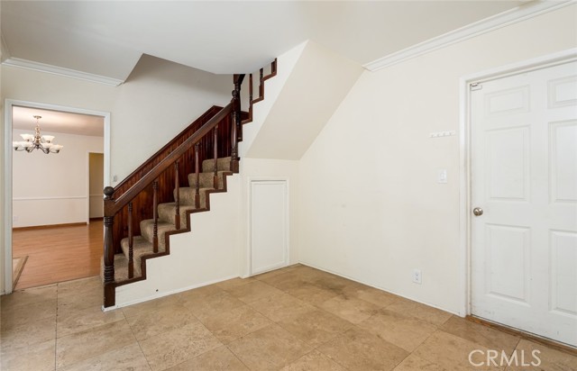 10109 Parr Avenue, Sunland CA: https://media.crmls.org/medias/cbea9a03-563e-4f29-9c87-5680f57ee381.jpg