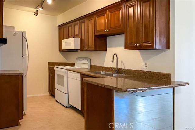 Detail Gallery Image 4 of 10 For 1150 E Amado 8b1,  Palm Springs,  CA 92262 - 1 Beds | 1 Baths