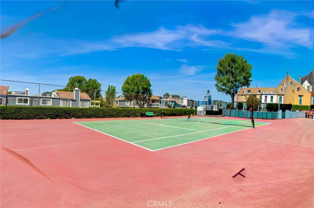 https://media.crmls.org/medias/cbec52db-b380-427c-a2c5-a75135e91dd4.jpg?preset=X-Large