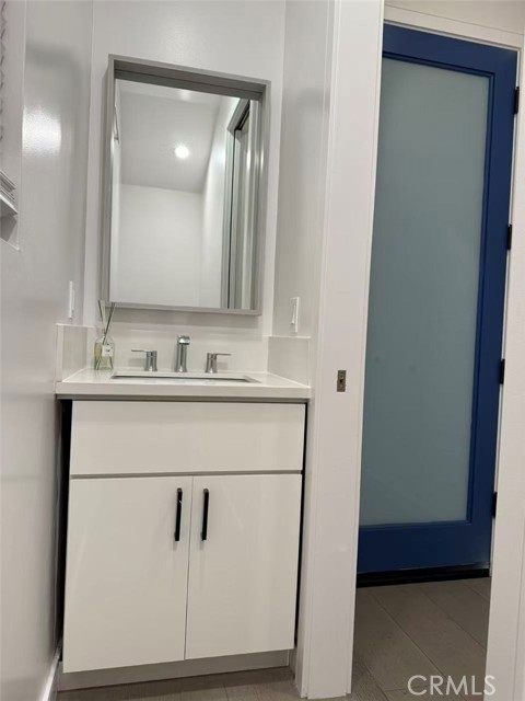 Detail Gallery Image 7 of 20 For 1205 Manzanita St, Silver Lake Los Angeles,  CA 90029 - 3 Beds | 3/1 Baths