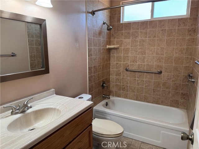 Detail Gallery Image 13 of 19 For 1353 Villa Dr, Merced,  CA 95340 - 3 Beds | 2 Baths
