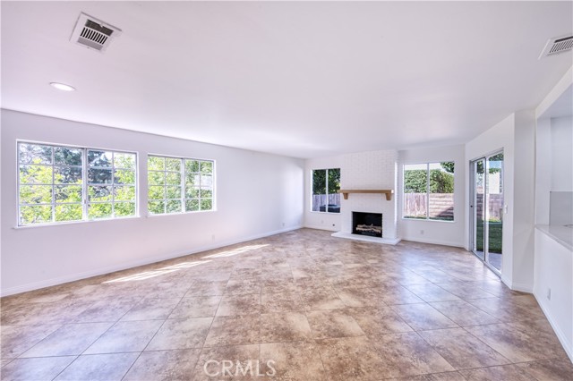 2811 Unicornio Street, Carlsbad, California 92009, 3 Bedrooms Bedrooms, ,3 BathroomsBathrooms,Residential,For Sale,Unicornio Street,OC24096610