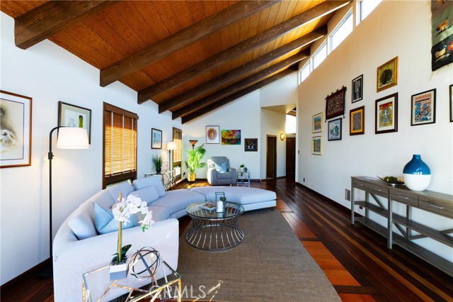 1323 Silvius Avenue, San Pedro CA: https://media.crmls.org/medias/cbef31b3-361f-4c6f-b21e-c78fdfee0824.jpg