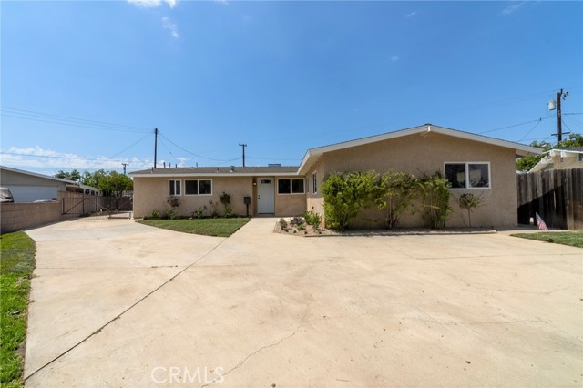 5881 Los Rapidos Circle, Buena Park, CA 90620