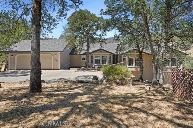 Detail Gallery Image 1 of 75 For 17039 Knollview Dr, Hidden Valley Lake,  CA 95467 - 4 Beds | 2/1 Baths