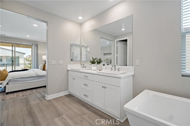 145 Denali, Lake Forest CA: https://media.crmls.org/medias/cbf0b7d1-06f3-446c-b315-26e42c4298a2.jpg