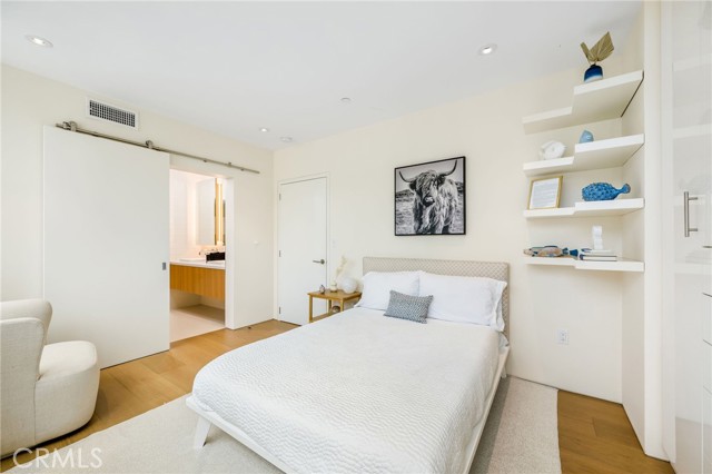 2821 Alma Avenue, Manhattan Beach CA: https://media.crmls.org/medias/cbf0f681-e593-416c-bc3d-5e82331b40ec.jpg